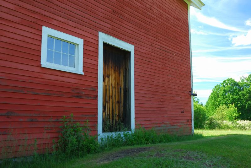 Wood Barn Siding Installation in Dunlap, TN